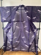 Letnie  kimono  fioletowe, japońskie wachlarze