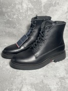 Tommy Hilfiger Botki czarna skóra, nowe z metką, rozmiar 43