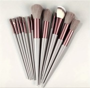 Zestaw 13 szt. pędzli do makijażu w etui plus dwie gąbeczki gratis!