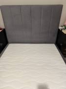 Łóżko do sypialni 