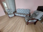WERSALKA  I DWA FOTELE w  dobrym stanie