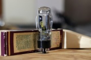 Lampa prostownicza RFT AZ12 NOS NIB 