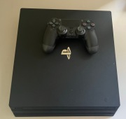 Konsola PlayStation PS4 Pro 7216B HDD 1TB + pad