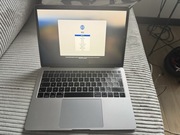 MacBook Air 13 - model A1932 Retina
