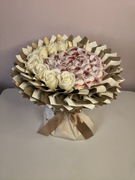 Bukiet jadalny, bukiet ze słodyczy, Raffaello, róże mydlane, prezent