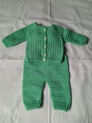 Spodnie ogrodniczki oraz sweterek