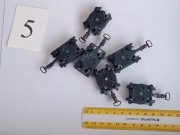 Lokomotywy  wagony  koła wózki z osiami   -  skala HO.