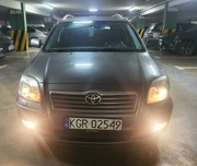 Toyota Avensis 2D 2005r