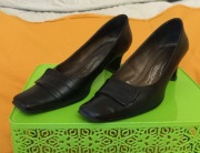 Czarne czółenka obcas 6 cm, skóra naturalna, 39