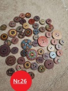 Guziki drewniane mieszane rozmiary od 15/20 25 mm. pakiet 50 szt.