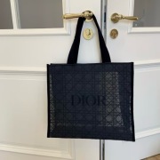 Torebka Dior. Torba plażowa