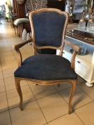 krzesło  z podłokietnikami