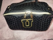 Duża kosmetyczka z literką U (A776)