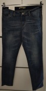 Jeansowe spodnie damskie 