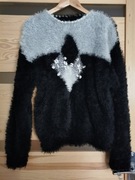 Czarny sweter włochacz serce wzory vintage 