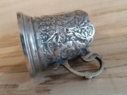 PODSTAKANNIK RZEŹBIONY KOSZYCZEK UCHWYT SZKLANKA 