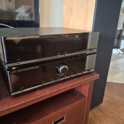 Musical Fidelity E300 + E200 Końcówkamocy+ przedwzmacniacz