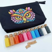 Kosmeticzka do haftu koralikowego 