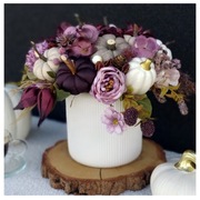 Piękny bukiet jesienny z dyniami 