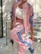 Śliczny dres damski 