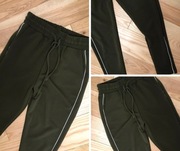 Spodnie dresowe skinny z lampasami