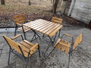 Stół i krzesła ogrodowe 