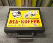 HAMA (?) walizka na slajdy 6 magazynkow uniwersalnych , czesc 2