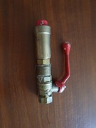 Zawór kulowy z odpowietrznikiem