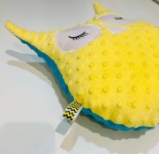 Sowa poduszka przytulanka kolor 