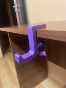 Fioletowy uchwyt na sluchawki