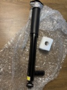 Nowe para amortyzatory do mercedesa w212 2szt