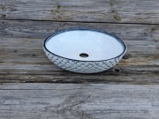 Umywalka nablatowa Noirvia - czarno biała, tłoczony wzór