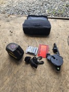 Laser krzyżowy Lamigo Cross 2 – czerwony, komplet, stan bardzo dobry