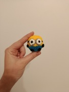 Mały pluszowy Minionek 