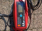 Prostownik akumulatorów 6V 12V z mikroprocesorem