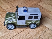 Samochód terenowy POLICE ARMY - miga, wydaje dźwięki