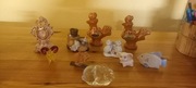 Figurki ròżne; ceramika, szkło, porcelana.