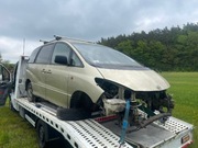 Toyota previa 2004 rok lampy przód