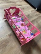 Kolyska dla lalek, zabawka dla dzieci