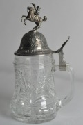 Stary kryształowy kufel z wieczkiem cynowym