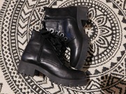 Tamaris czarne botki sznurowane skóra 38