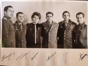 Oryginalne zdjęcie radzieckich kosmonautów z własnoręcznymi autografami