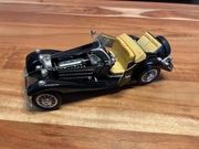 Model Mercedes Benz 500 K Roadster 1963 1:20 czarny BURAGO