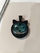 Naszyjnik z Kotem z filmu Alicja w Krainie Czarów.