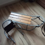 Sprzedam metalowe sanki dopinanym z oparciem – solidne i wygodne