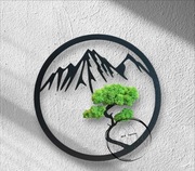 Dekoracja góry i drzewo z chrobotkiem. Drzewko z chrobotkiem. Góry