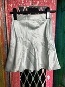 Miętowa satynowa damska krótka spódniczka H&M