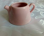 Mały dzbanuszek do mleka. 