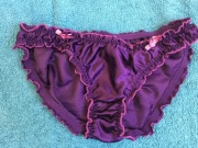 Fioletowe satynowe gładkie majtki hipsterki rozmiar S/M jak nowe
