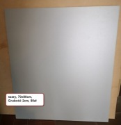 Sprzedaż blatów różnych rozmiarów i form dla stołów